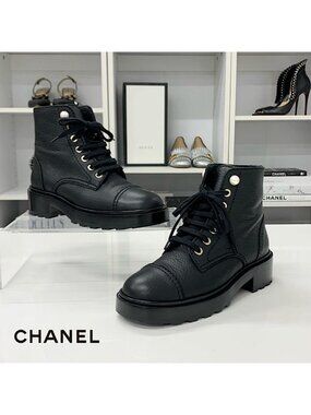 Chanel CC Logo Leather Pearl Short Boots Black